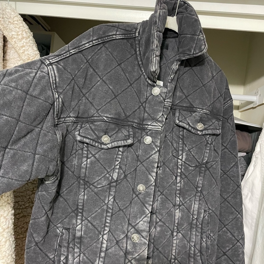 Forever 21 faded black quilted jacket, small